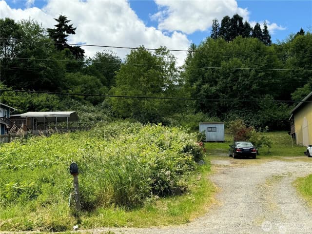 Property photo for 14253 Macadam Road S, Tukwila photo 5