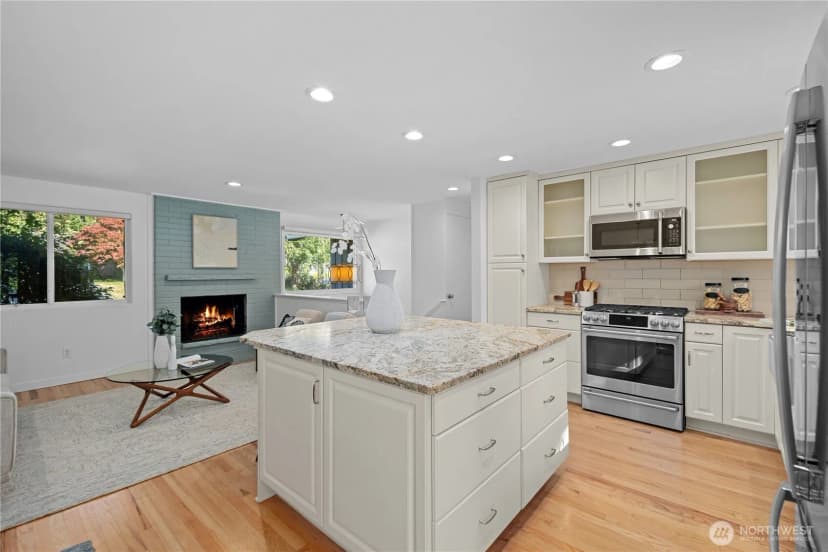 Property photo for 3411 77th Place Se, Mercer Island photo 15