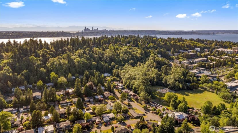 Property photo for 3411 77th Place Se, Mercer Island photo 39