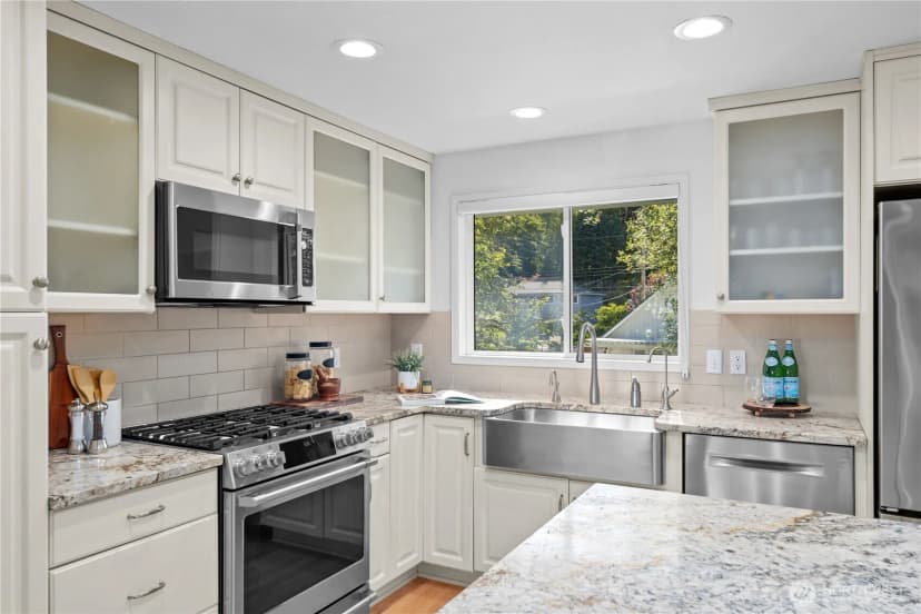 Property photo for 3411 77th Place Se, Mercer Island photo 17