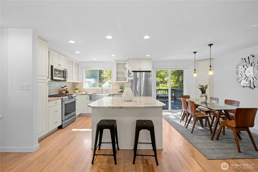 Property photo for 3411 77th Place Se, Mercer Island photo 10