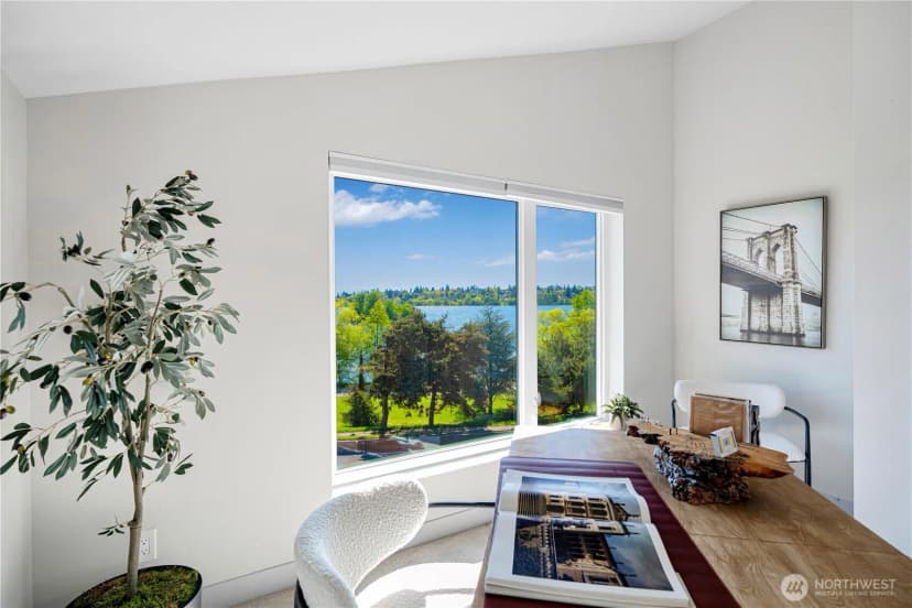 Property photo for 7107 Aurora Avenue N, Seattle photo 21