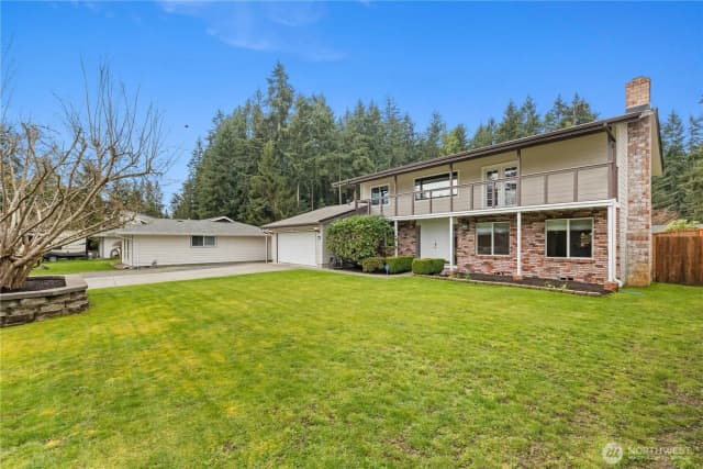 Property photo for 12028 31st Drive Se, Everett photo 2