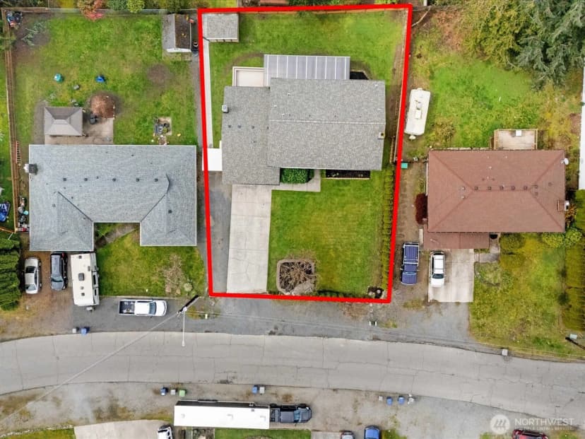 Property photo for 12028 31st Drive Se, Everett photo 36