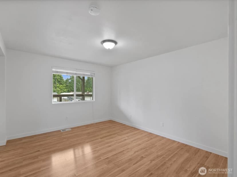Property photo for 12028 31st Drive Se, Everett photo 26