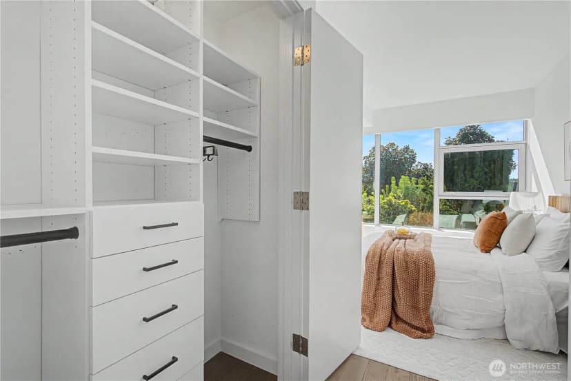 Property photo for 188 Bellevue Way Ne #312, Bellevue photo 16