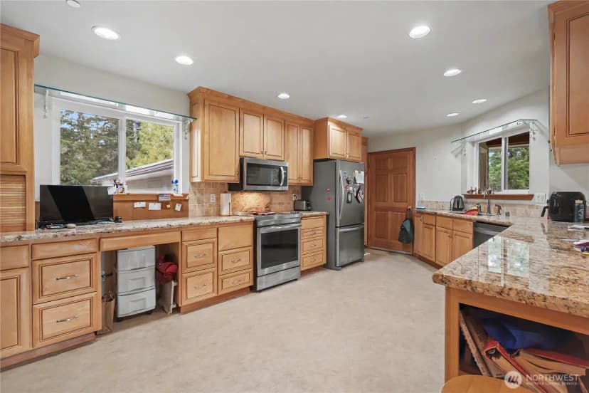 Property photo for 48513 144th Avenue E, Eatonville photo 4