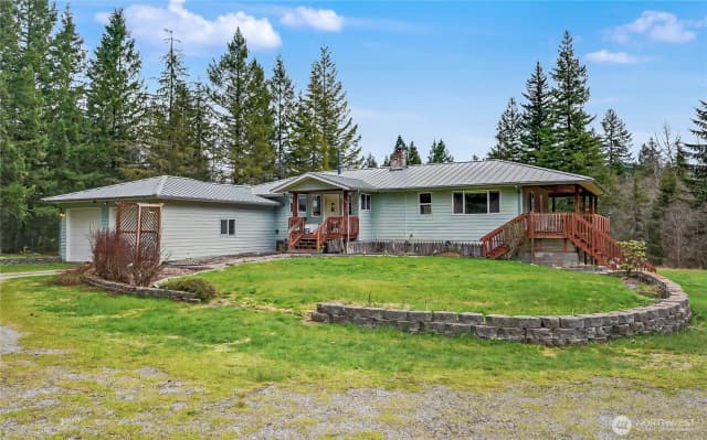 Property photo for 48513 144th Avenue E, Eatonville photo 2