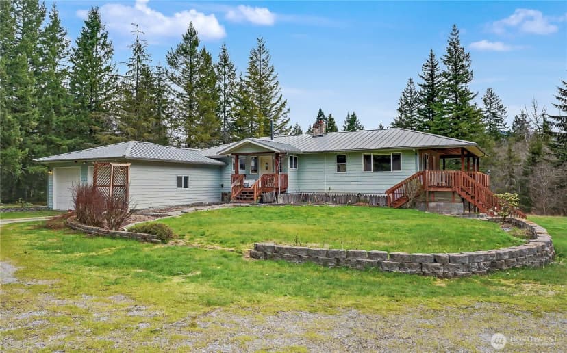 Property photo for 48513 144th Avenue E, Eatonville photo 2