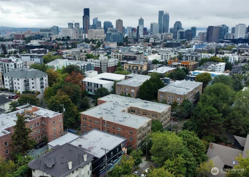 Property photo for 1605 E Olive Street #307, Seattle photo 21