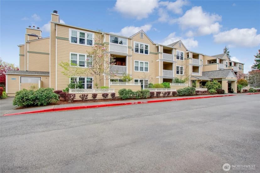 Property photo for 4133 224th Lane Se #202, Issaquah photo 24