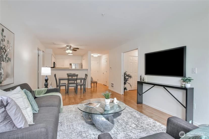 Property photo for 4133 224th Lane Se #202, Issaquah photo 11