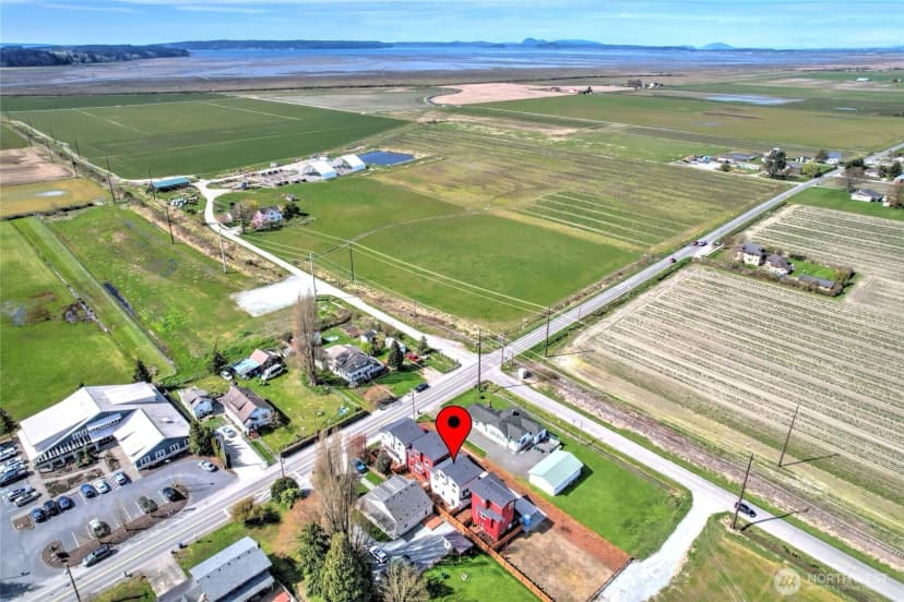 Property photo for 27523 102nd Avenue Nw #c, Stanwood photo 3