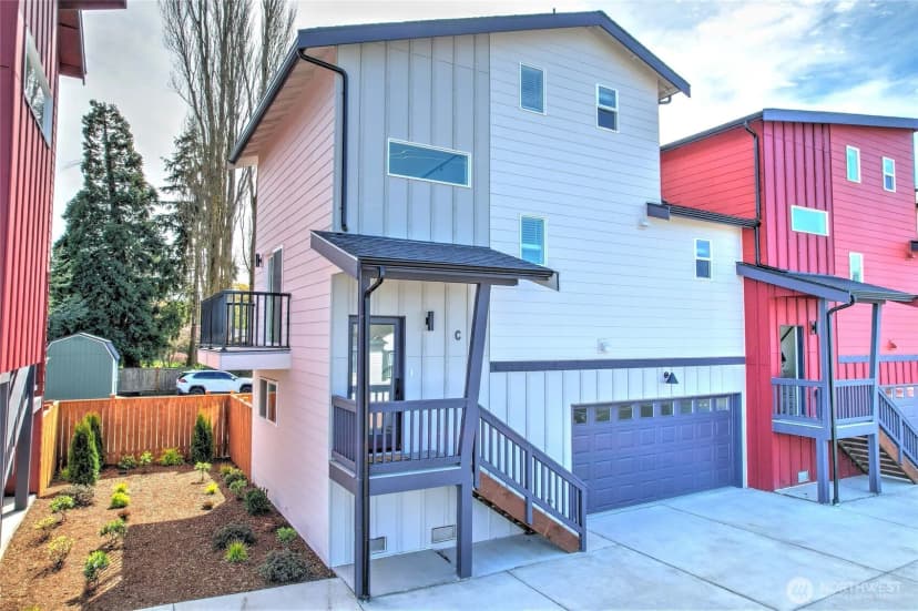 Property photo for 27523 102nd Avenue Nw #c, Stanwood photo 2