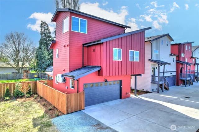 Property photo for 27523 102nd Avenue Nw #d, Stanwood photo 2