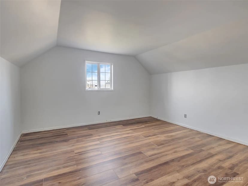 Property photo for 397 Juniper Street, Kalama photo 32