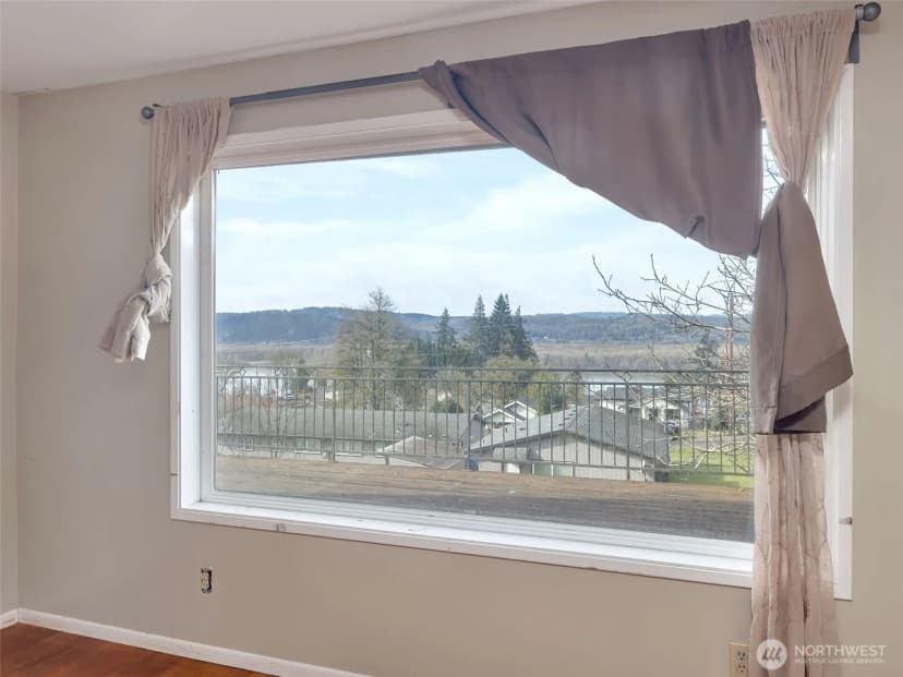 Property photo for 397 Juniper Street, Kalama photo 11