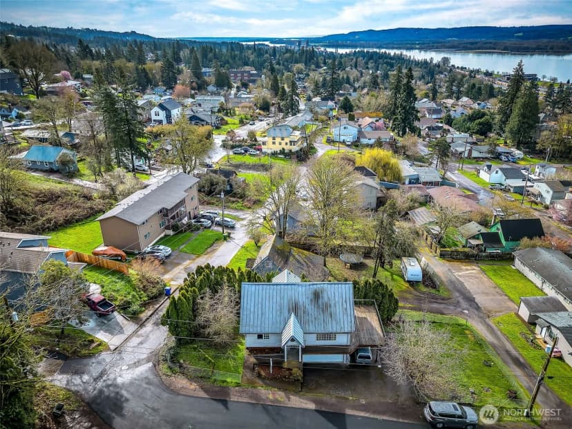 Property photo for 397 Juniper Street, Kalama photo 7