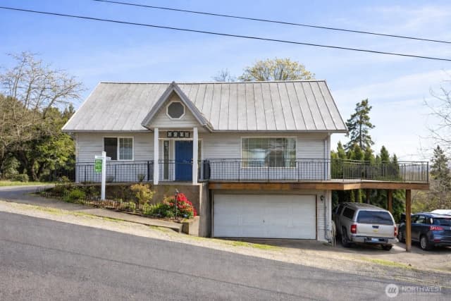 Property photo for 397 Juniper Street, Kalama
