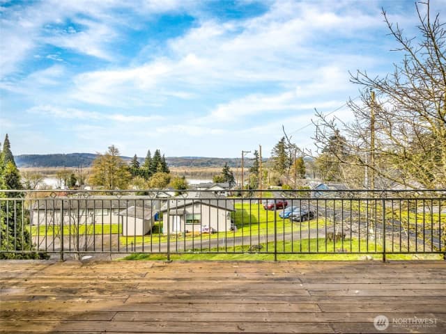 Property photo for 397 Juniper Street, Kalama photo 3