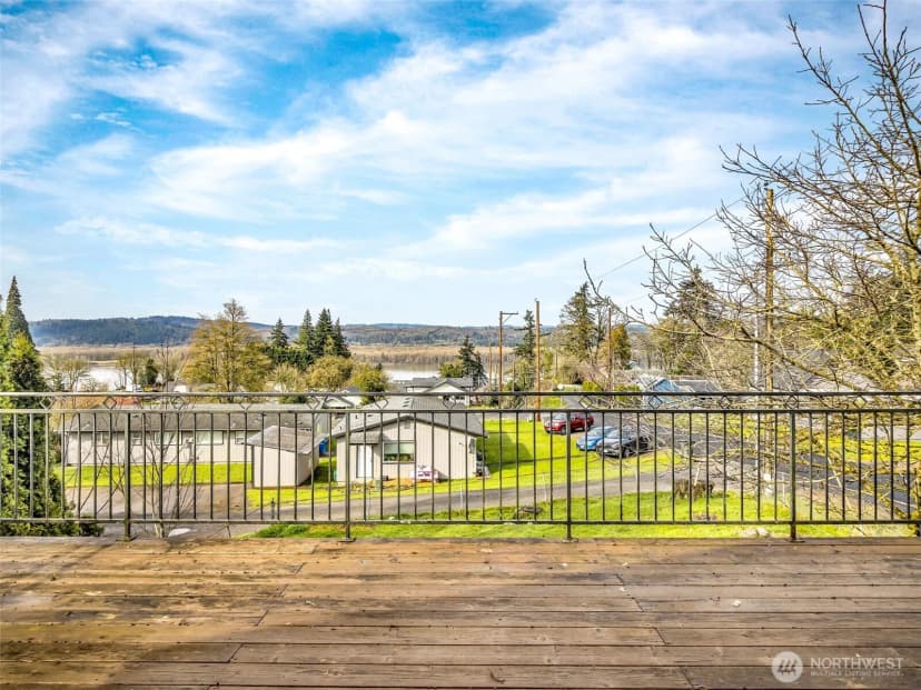 Property photo for 397 Juniper Street, Kalama photo 3