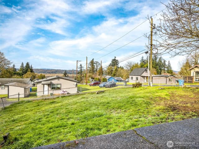 Property photo for 397 Juniper Street, Kalama photo 5