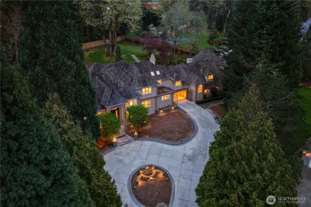 Property photo for 6158 162nd Place Se, Bellevue photo 2
