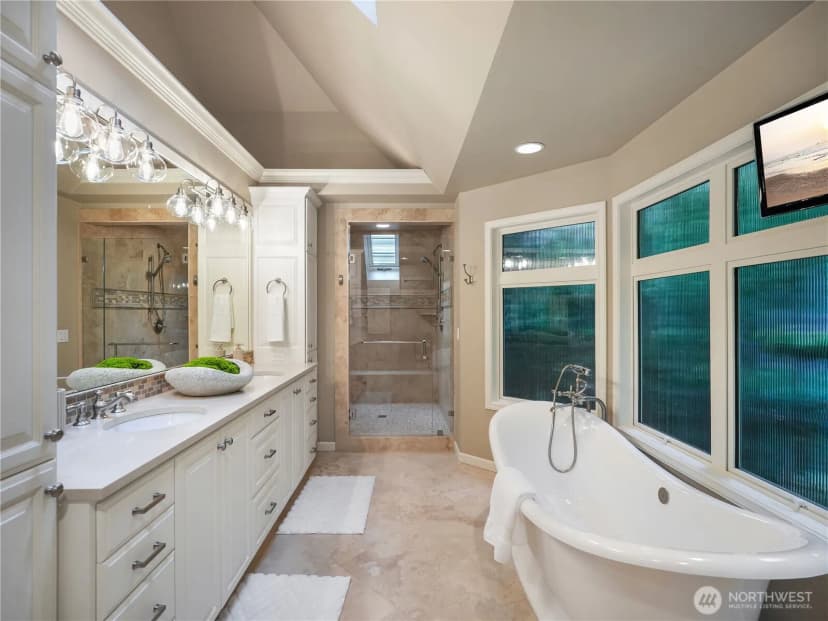 Property photo for 6158 162nd Place Se, Bellevue photo 12