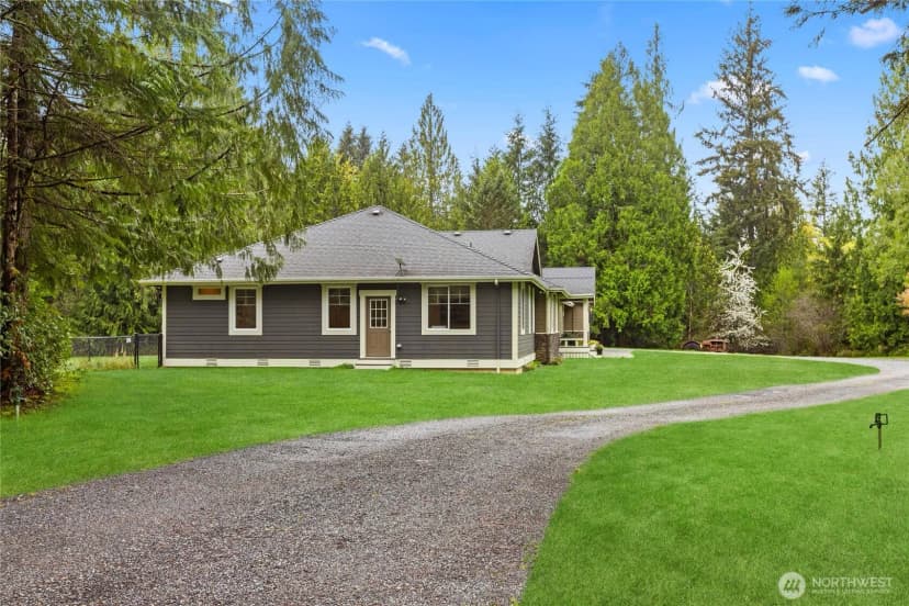 Property photo for 2923 165th Drive Se, Snohomish photo 3