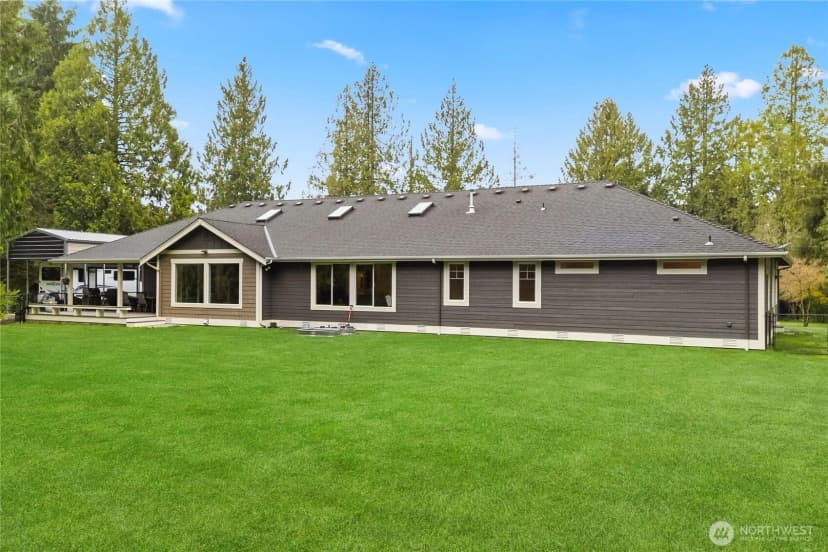 Property photo for 2923 165th Drive Se, Snohomish photo 12