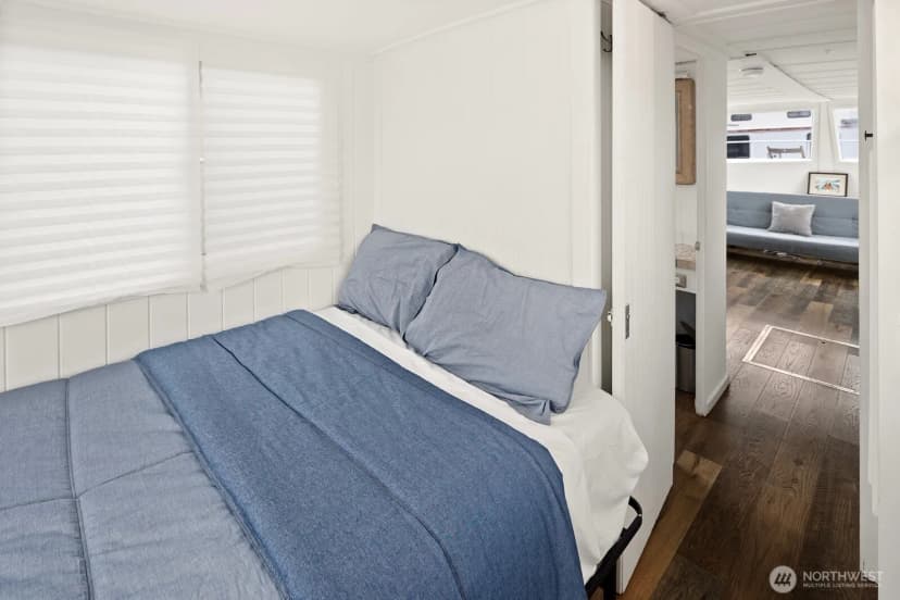 Property photo for 1818 Westlake Avenue N #d22, Seattle photo 13