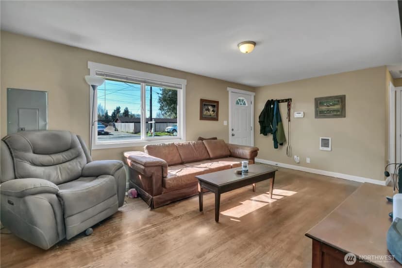 Property photo for 516 6th Ave S, Kent photo 6