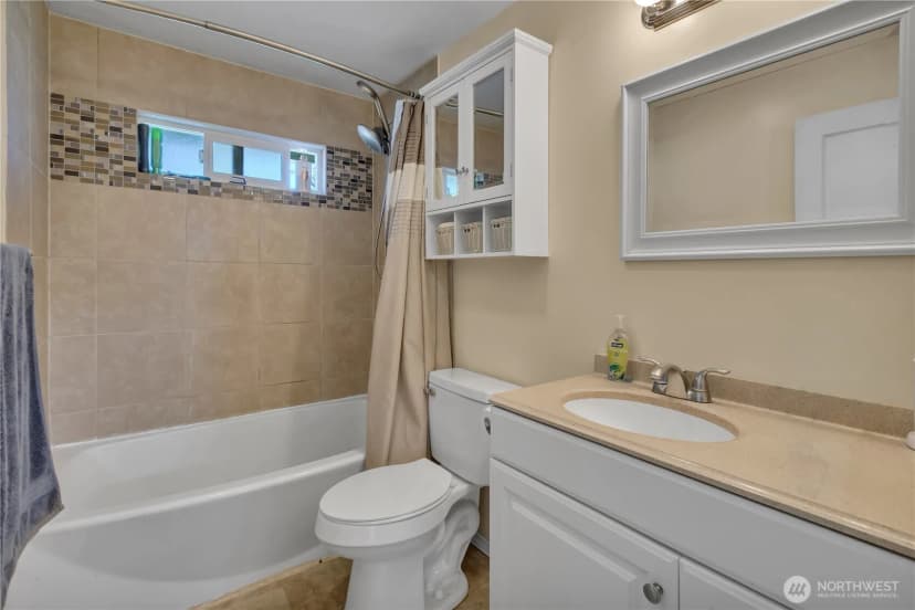 Property photo for 516 6th Ave S, Kent photo 15