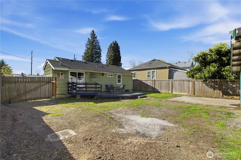 Property photo for 516 6th Ave S, Kent photo 24