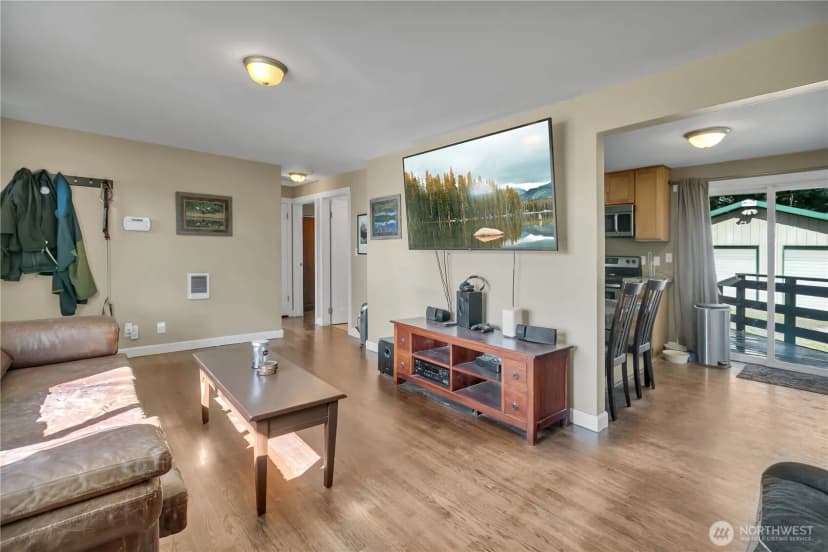 Property photo for 516 6th Ave S, Kent photo 7