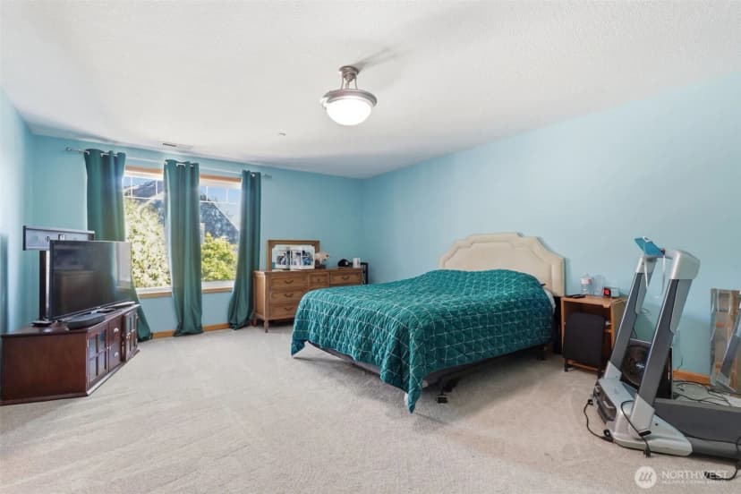 Property photo for 2025 Sw 6th Avenue, Camas photo 18