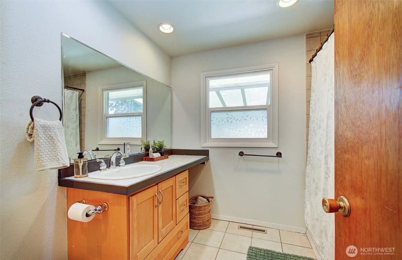 Property photo for 964 G Street, Washougal photo 11