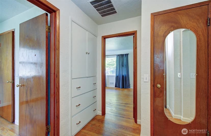 Property photo for 964 G Street, Washougal photo 10