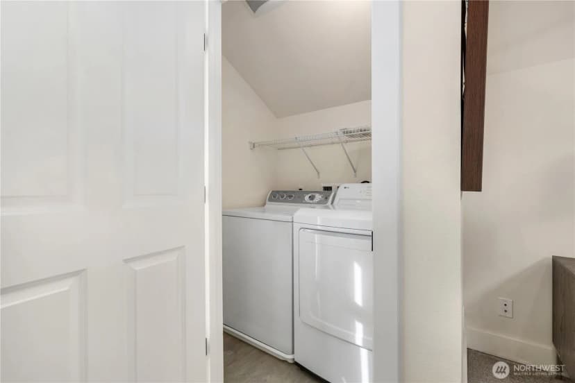 Property photo for 1123 24th Avenue S, Seattle photo 17