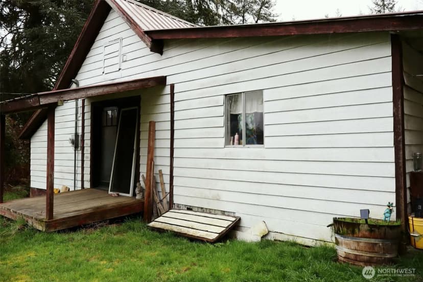 Property photo for 306 Minkler Rd, Winlock photo 3