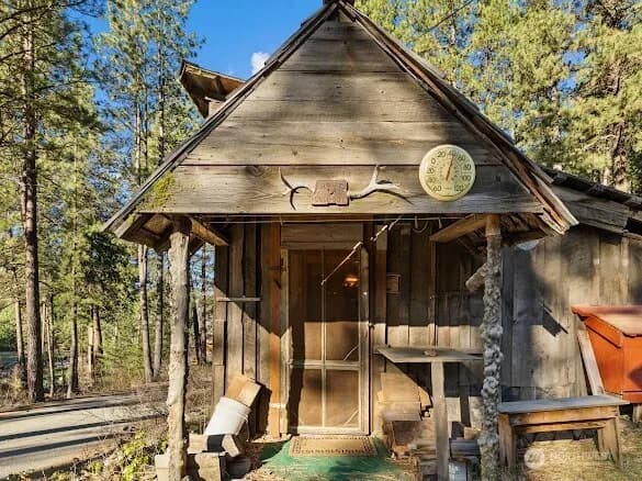 Property photo for 3081 Liberty Road, Cle Elum photo 2