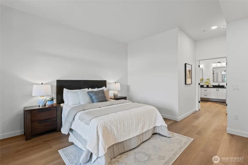 Property photo for 10015 Ne 4th Street #3002, Bellevue photo 20