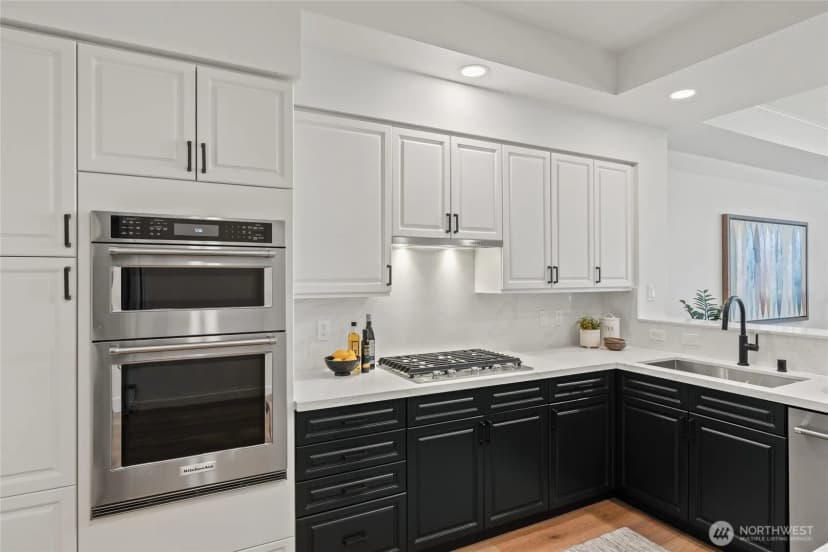 Property photo for 10015 Ne 4th Street #3002, Bellevue photo 9