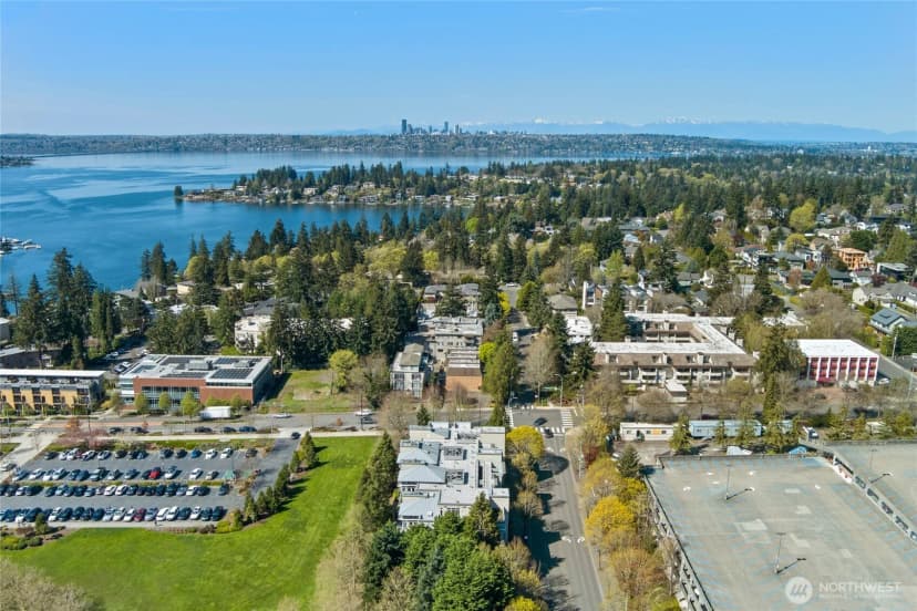 Property photo for 10015 Ne 4th Street #3002, Bellevue photo 5