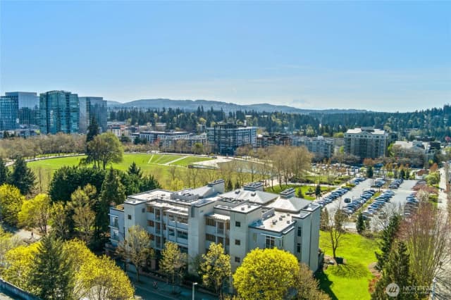 Property photo for 10015 Ne 4th Street #3002, Bellevue photo 2