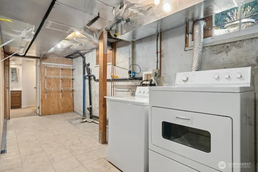Property photo for 5720 59th Avenue Ne, Seattle photo 27