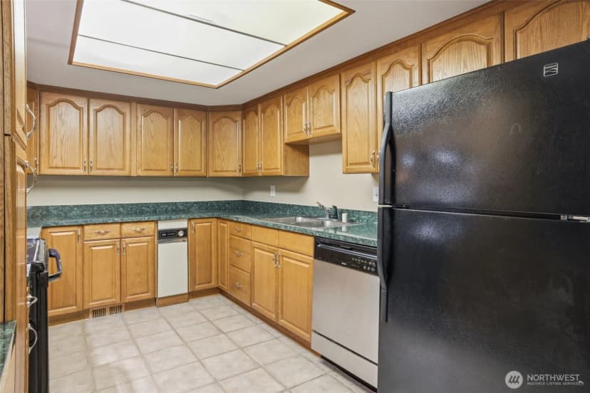Property photo for 11901 93rd Avenue Ne #b-108, Kirkland photo 24
