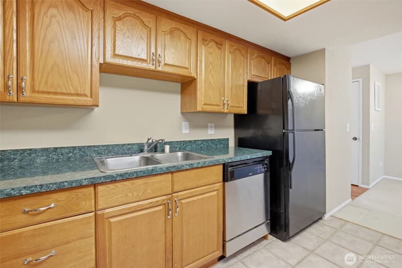 Property photo for 11901 93rd Avenue Ne #b-108, Kirkland photo 25