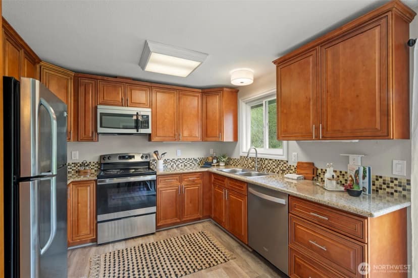 Property photo for 16642 184th Avenue Se, Renton photo 14