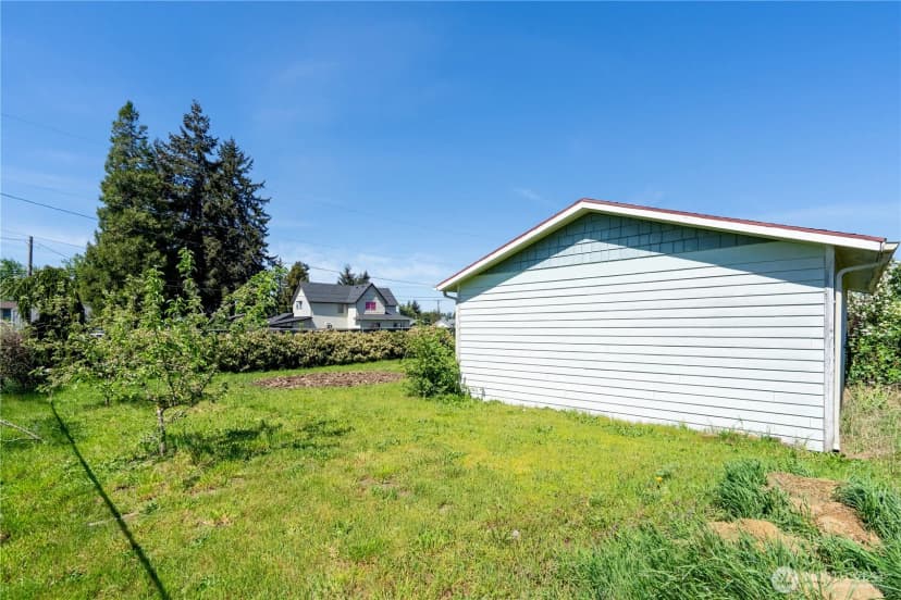 Property photo for 928 W Cherry Street, Centralia photo 30